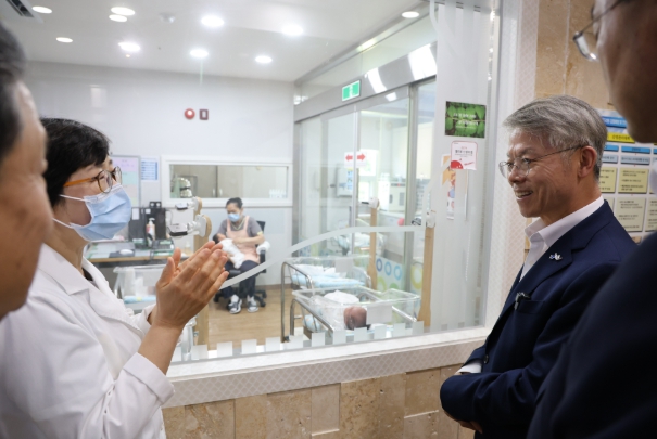 민형배, 해남 공공산후조리원 방문…출산·돌봄 현장 점검 기사 이미지