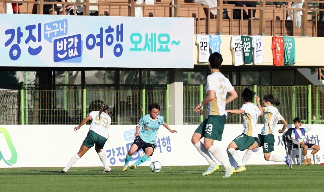 강진스완스여자축구단, 8경기만에 값진 승점 획득